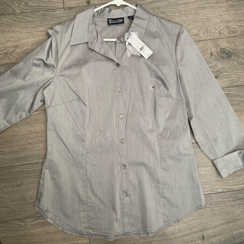 NEW YORK & CO 3/4 Sleeve button up.